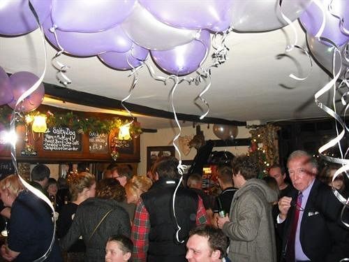 Hotel The Fox Goes Free Chichester Esterno foto